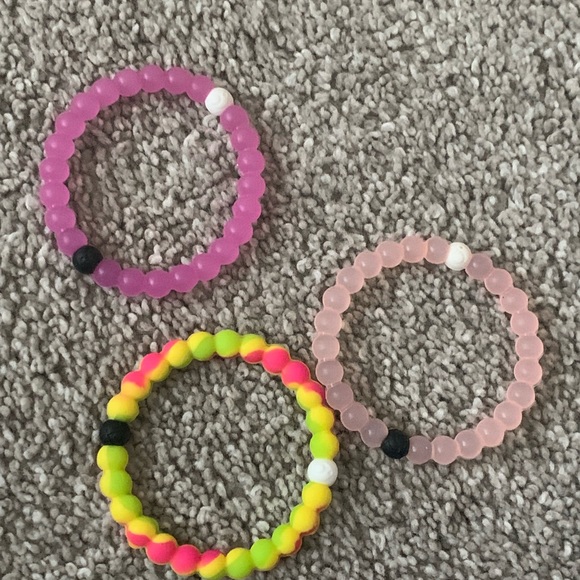 3 lokai bracelets - Picture 6 of 7